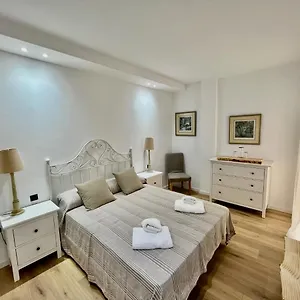 Apartamento New Capuchinos 1, Málaga